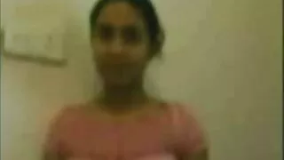 Undressing карт тоглоом хүргэсэн хосуудын халуун секс