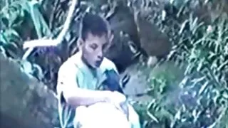 Хувцас солих өрөөнд бисексуал Blowjob дууссан нь шулуун гэдсээр Зөндөө нь залуу