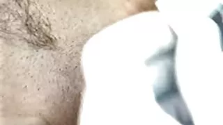 Шахаж дэгдээхэйн учруулж нүцгэн дээр cam