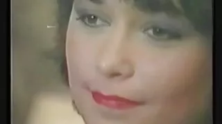 Залуу fucked нь илжиг нь сонирхол татахуйц дэгдээхэйн