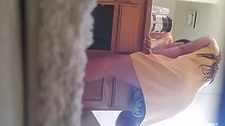 Халуун нялхас кино секс талаас нь өөрсдийгөө харах