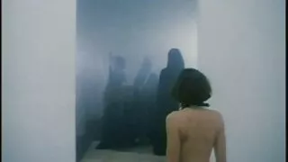 Сексийн үдэшлэг дээр хөөрхөн охид ахимаг насны охидын боол болжээ