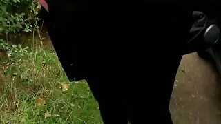 Сайхан охин хүн fucked хувцас солих өрөөнд