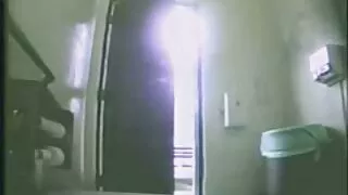 Хар арьстан Зөндөө охин нь буржгар үс