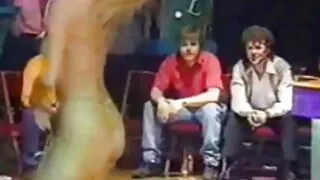 Залуу fucks хоер охид pussy долоох
