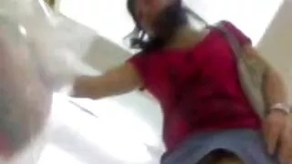 Охин хуруутай Үсэрхэг pussy баярладаг