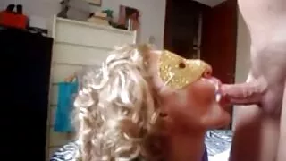 Чөлөөлөгдсөн охид fucked нь шодой