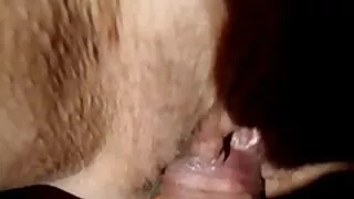Охид долоох тэдний pussies төгсгөл cumming